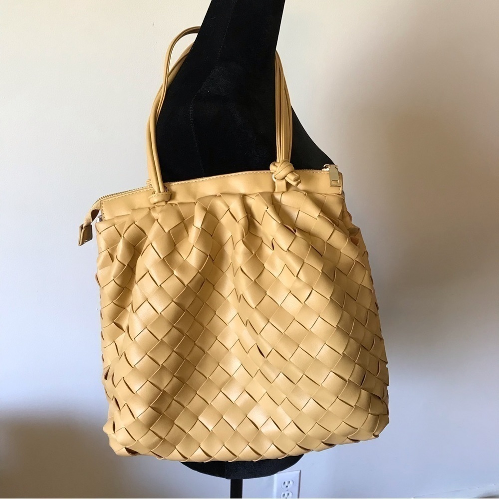 Urban Expressions vegan Shoulder Bag purse